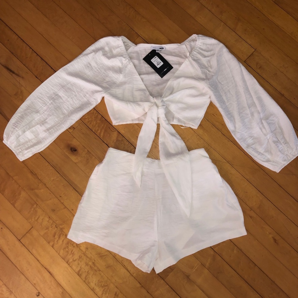 Fashion nova short set